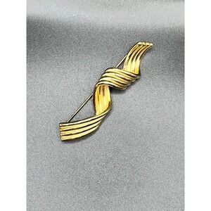 Vtg‎ 80s Gold Tone Twisted Ribbon Pin Brooch Women's Fashion Jewelry Classic 3"
